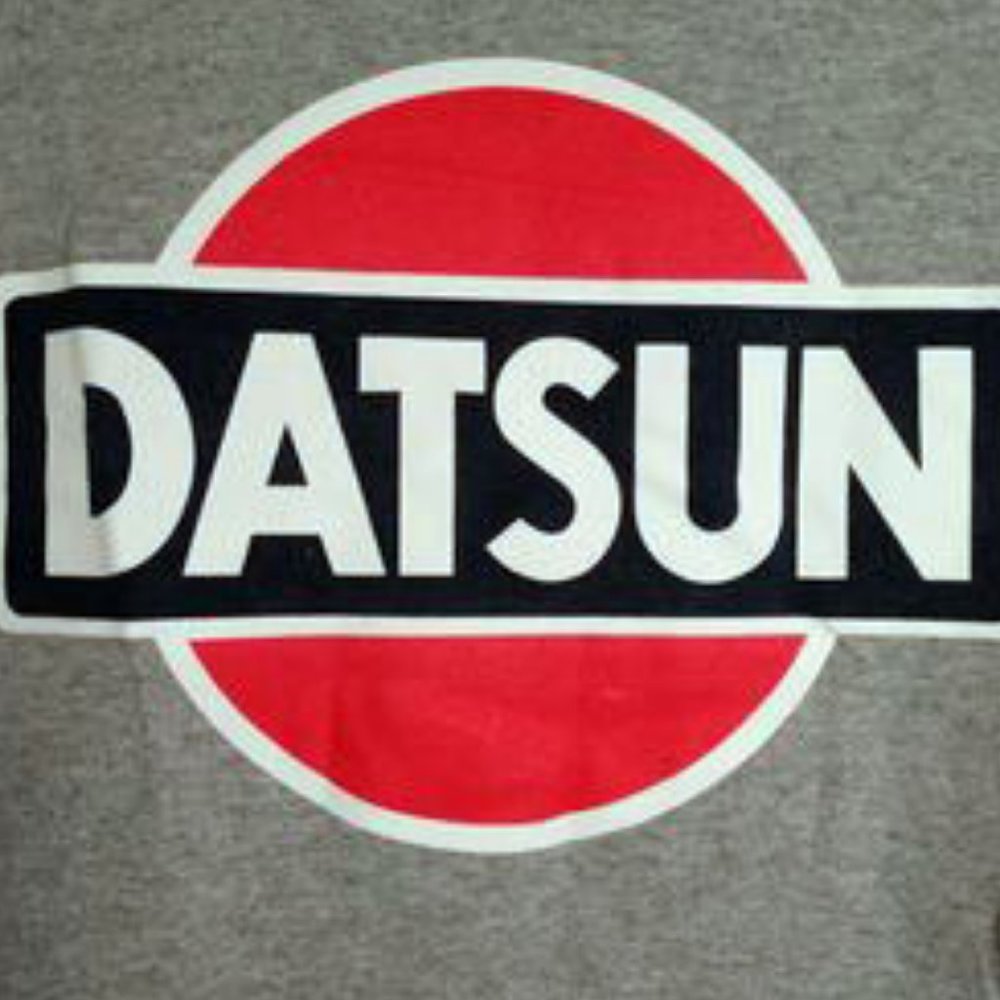 Vintage Datsun grey logo tshirt - L